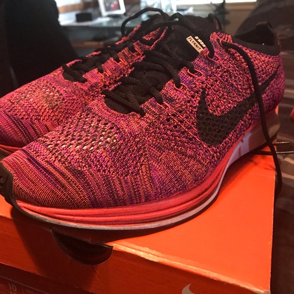 Nike Flyknit Racers - Picture 4 of 4